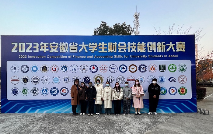 合影.jpg 合影.jpg