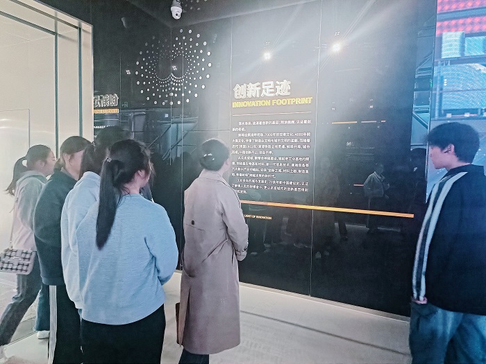 DC557CFF12D6CFCC915CEE22ED97AE84.jpg DC557CFF12D6CFCC915CEE22ED97AE84.jpg