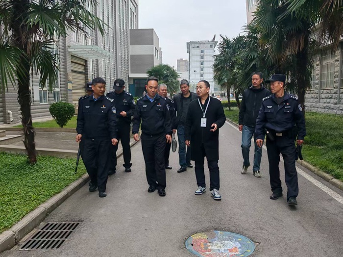 6E447171FF623BD4C98E17DBB32CFAB8.jpg 6E447171FF623BD4C98E17DBB32CFAB8.jpg